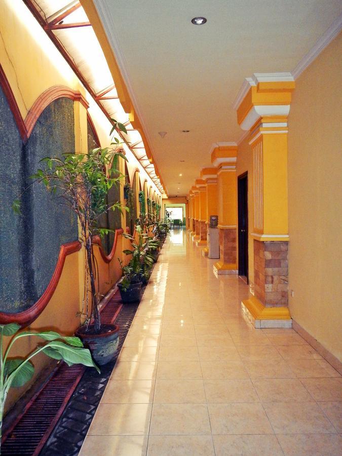 Hotel Tjiptorini Jaya Yogyakarta Ngoại thất bức ảnh